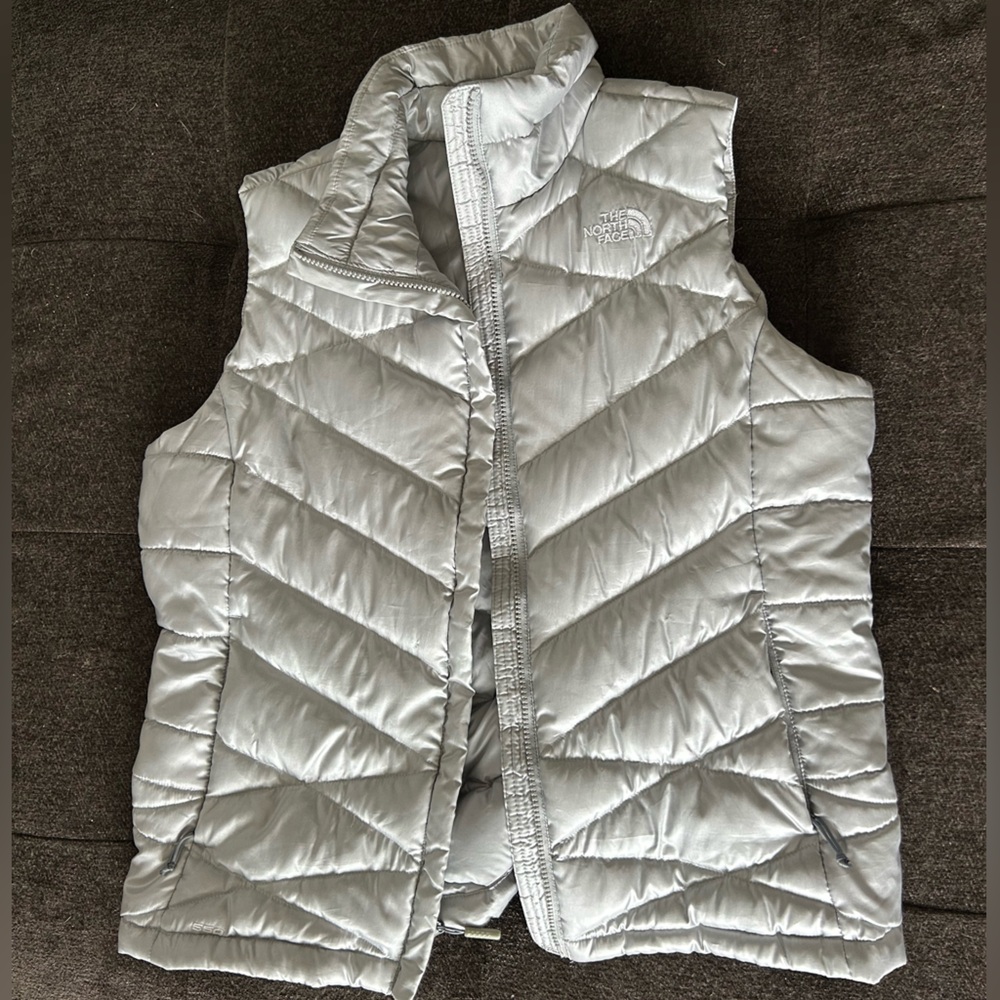 Grey Northface vest, L